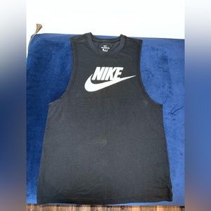 Black nike workout tank size small   No tag but never worn